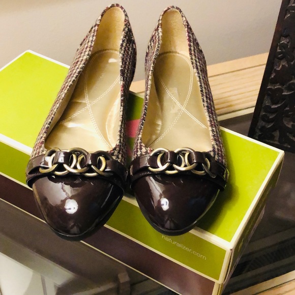 NIB Naturalizer, Flats, Size 7 - Picture 2 of 7